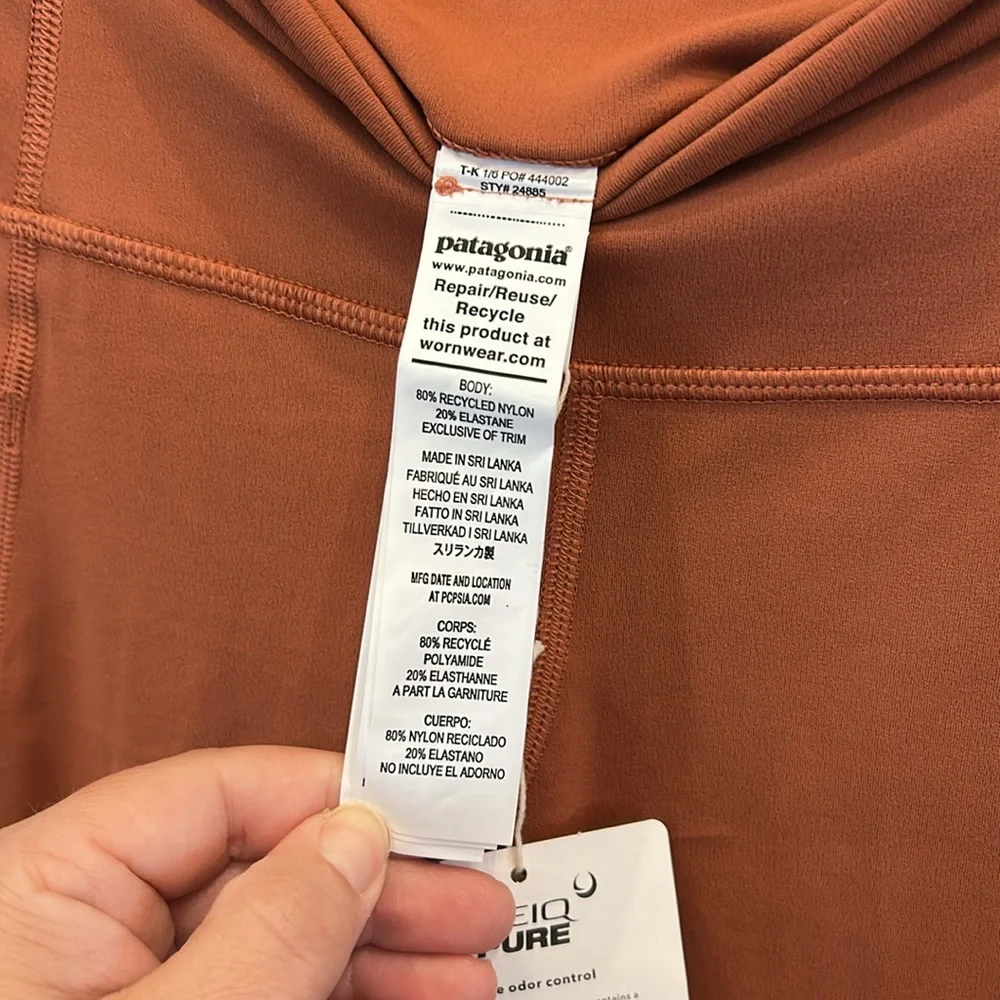 NWT Women’s Patagonia Maipo 7/8 Tights Leggings Workout Pants - Burl Red - Picture 7 of 9